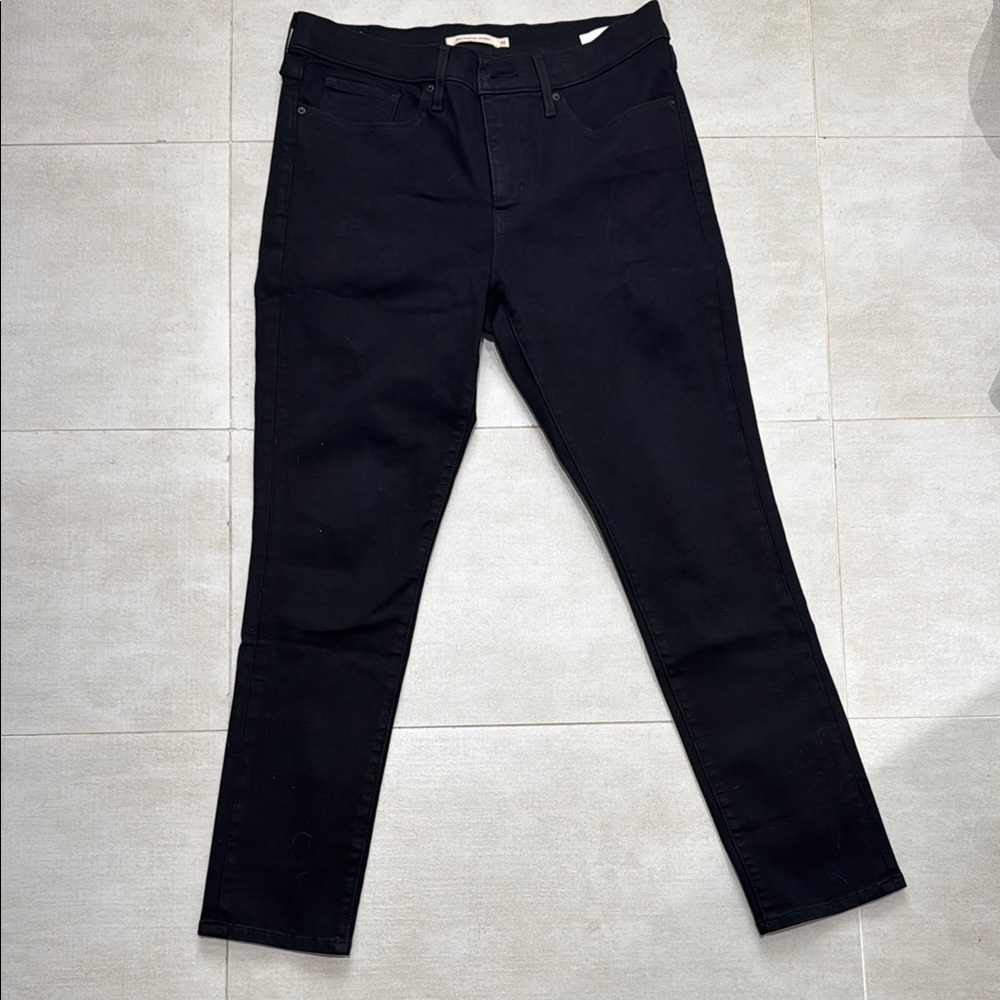 Levi’s 311 Shaping Skinny Jeans